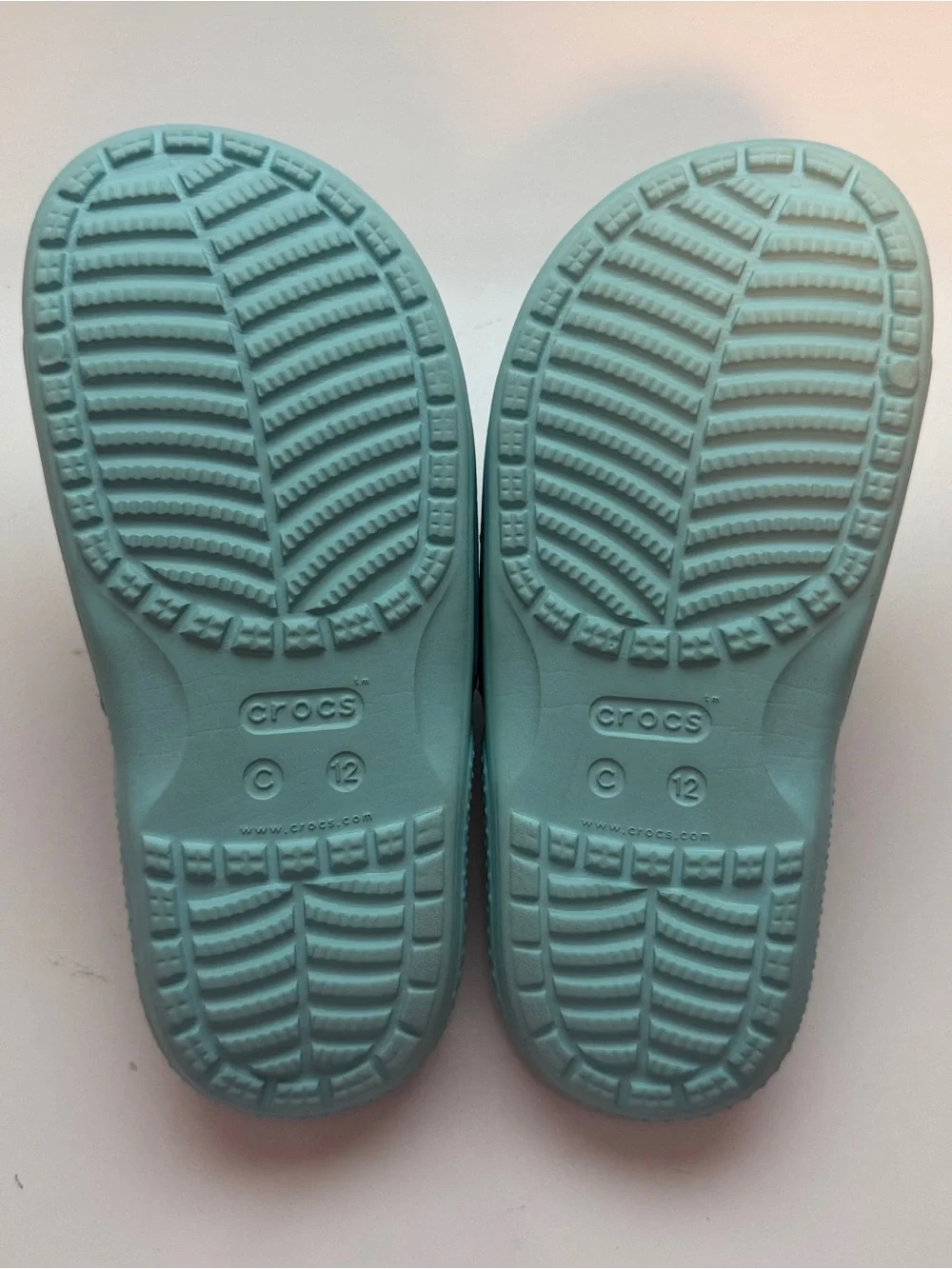CROCS Kids Light Blue Tie-Dye Slide Sandals Size 12 w/charms